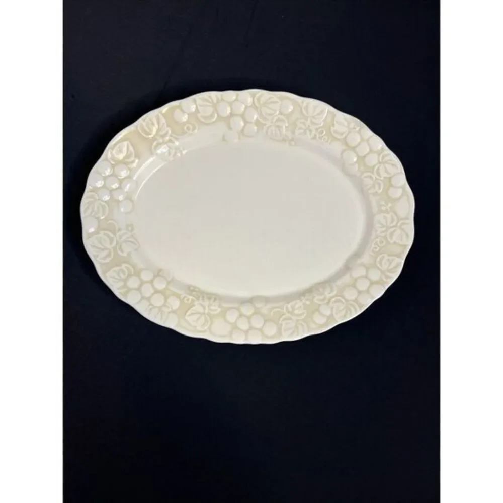 Metlox Poppy Trail Cream Color Oval (14.5X11